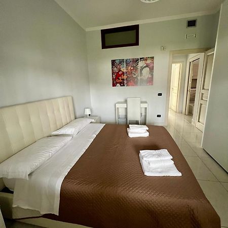 Patricia'S House Villa Striano ภายนอก รูปภาพ