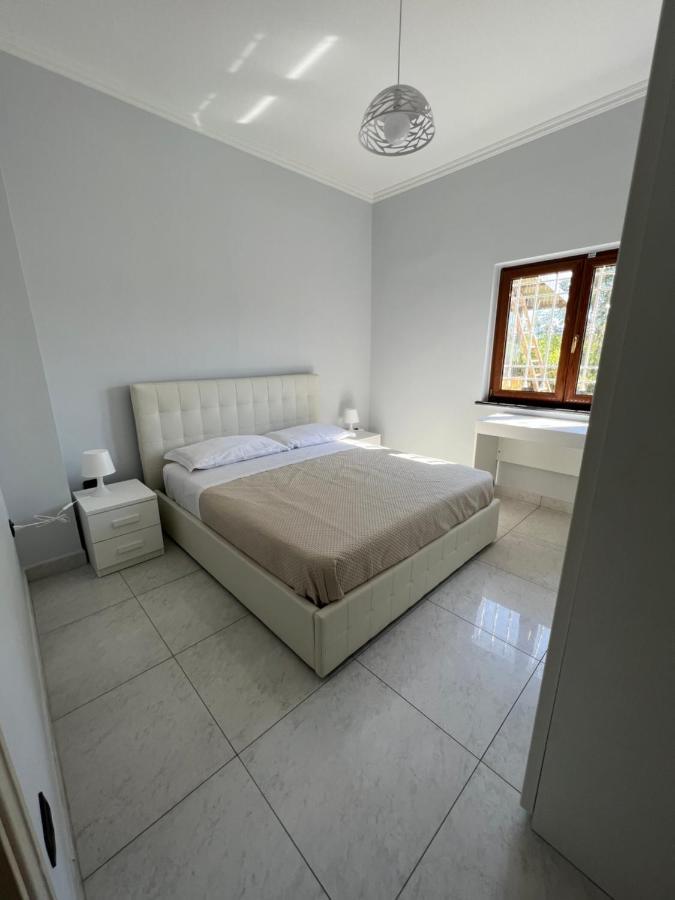 Patricia'S House Villa Striano ภายนอก รูปภาพ