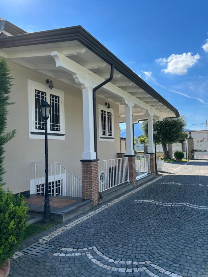 Patricia'S House Villa Striano ภายนอก รูปภาพ