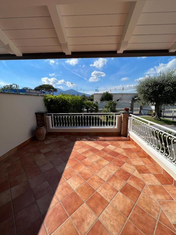 Patricia'S House Villa Striano ภายนอก รูปภาพ
