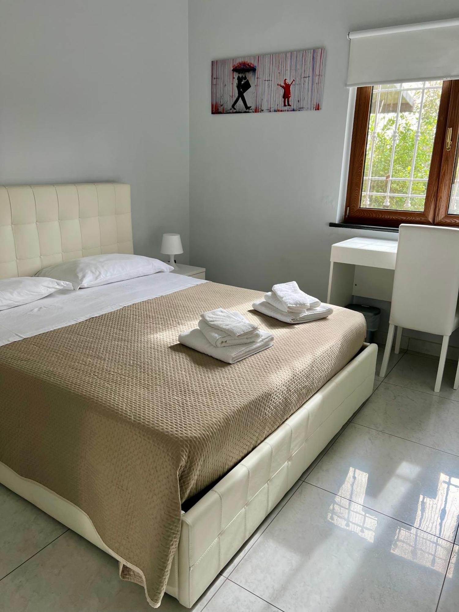 Patricia'S House Villa Striano ภายนอก รูปภาพ